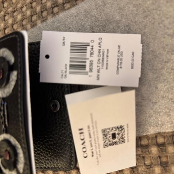 Black Coach Wallet Tea Roses with Chain - Picture 5 of 8